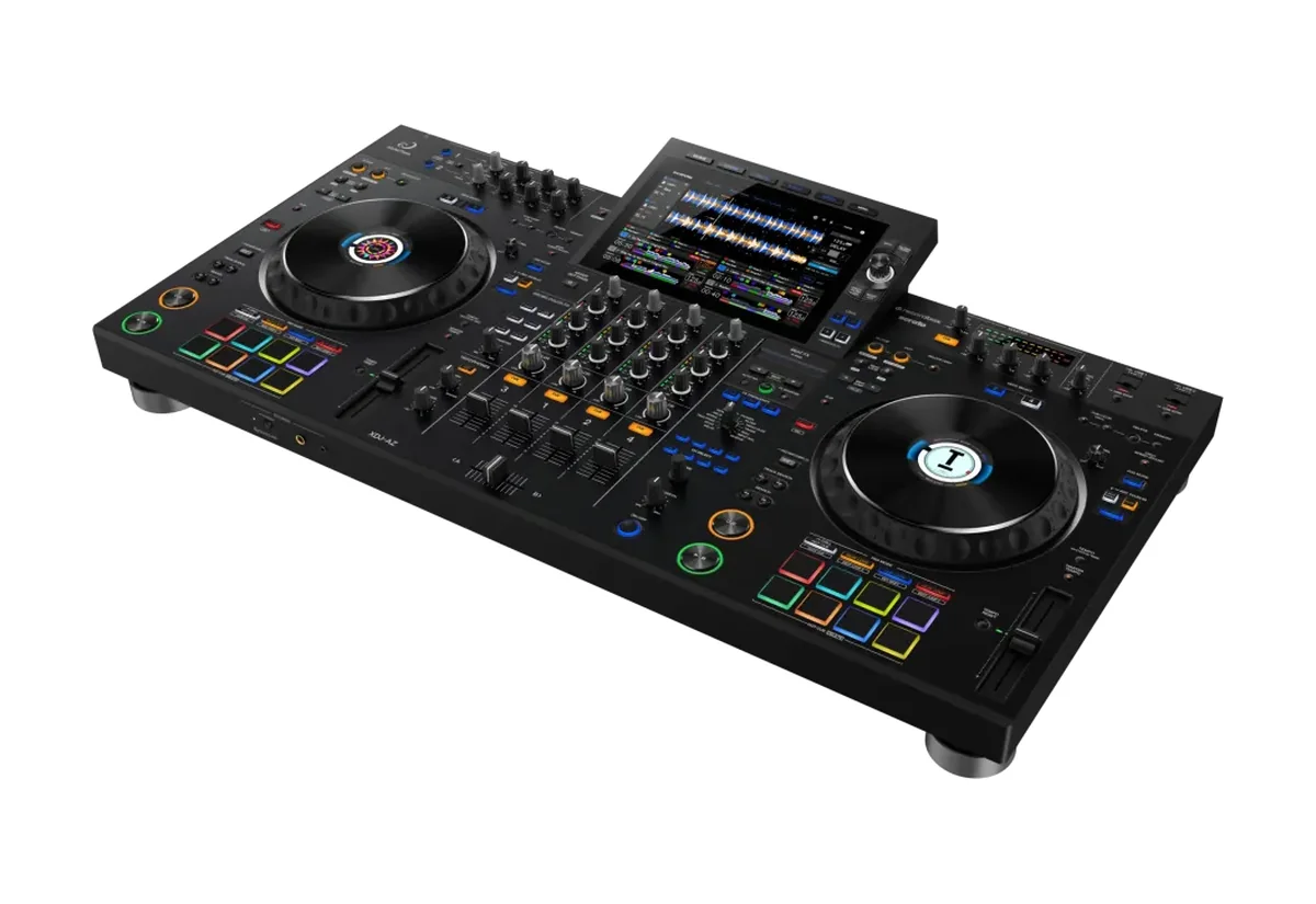 Alquiler de mesas y equipos de DJ en Madrid