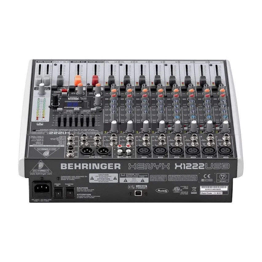 Panel trasero de conexiones del mezclador Behringer Xenyx X1222USB